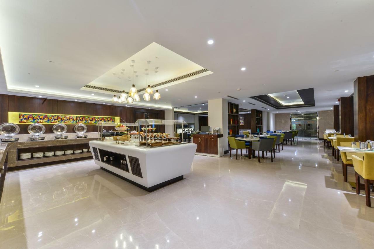 Lemon Tree Hotel Джаму Екстериор снимка